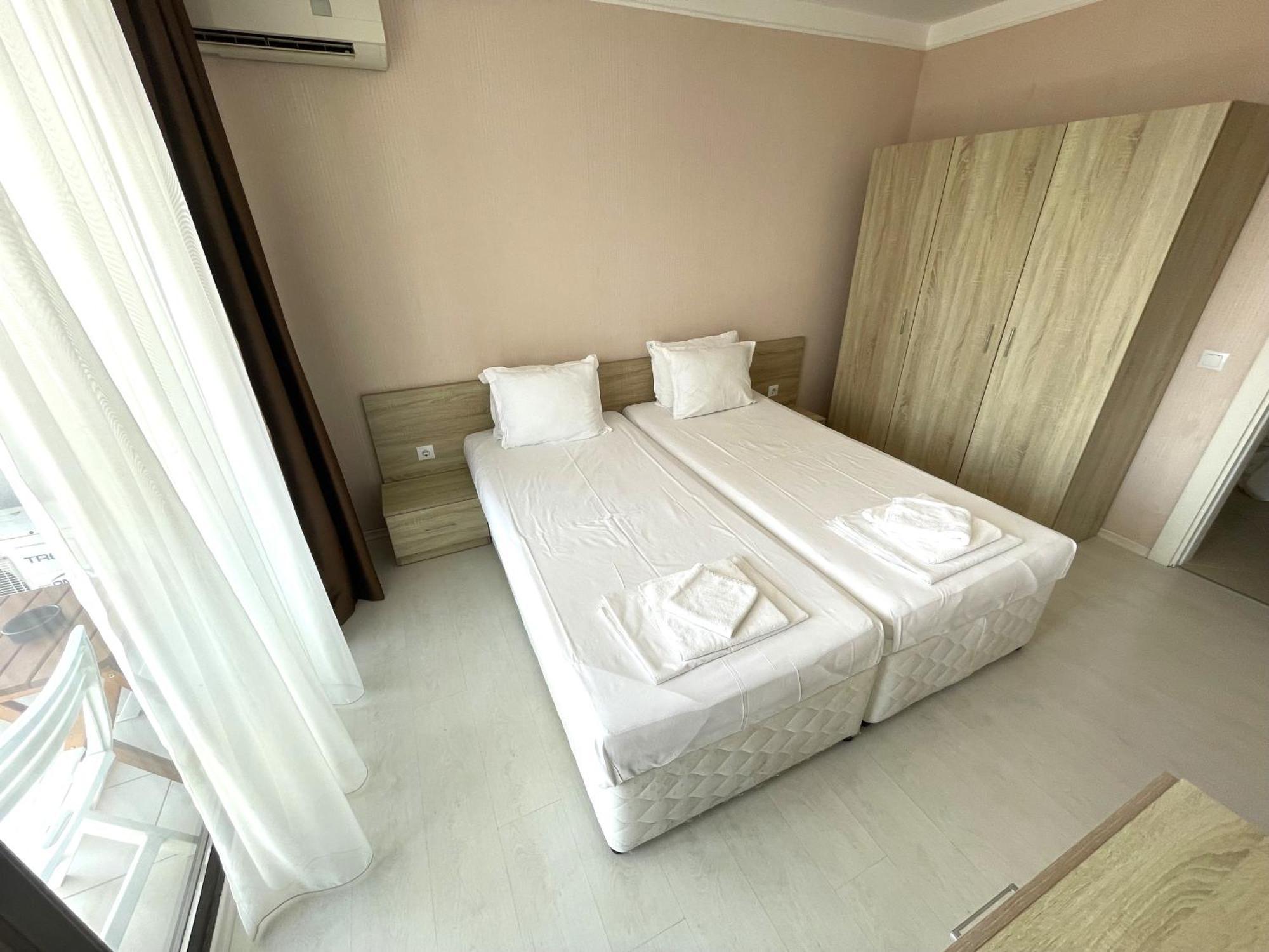 Hotel Stamopolu Lux Ground Floor à Primorsko Extérieur photo